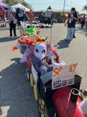 Contestant in teddy bear parade